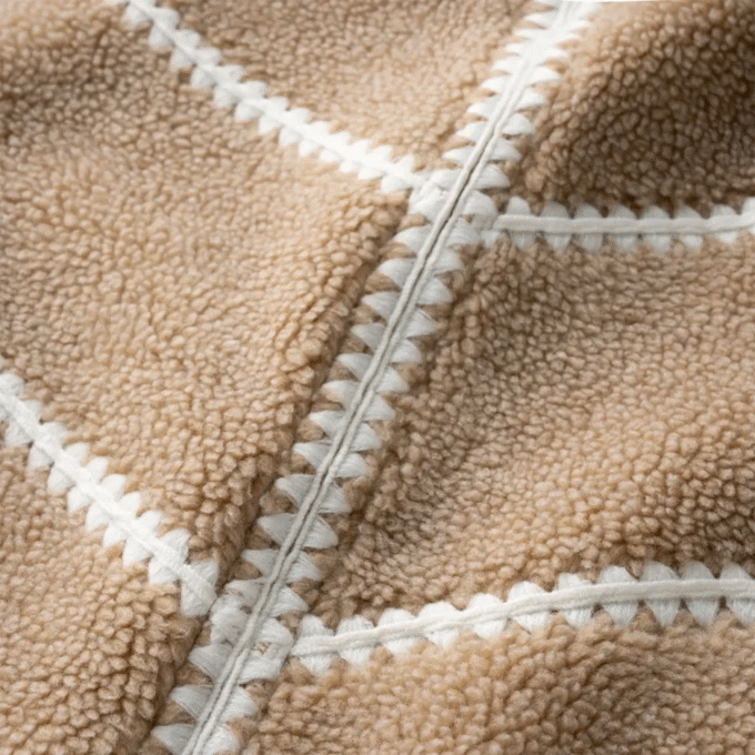 Chaqueta Ellison UGGfluff Shell