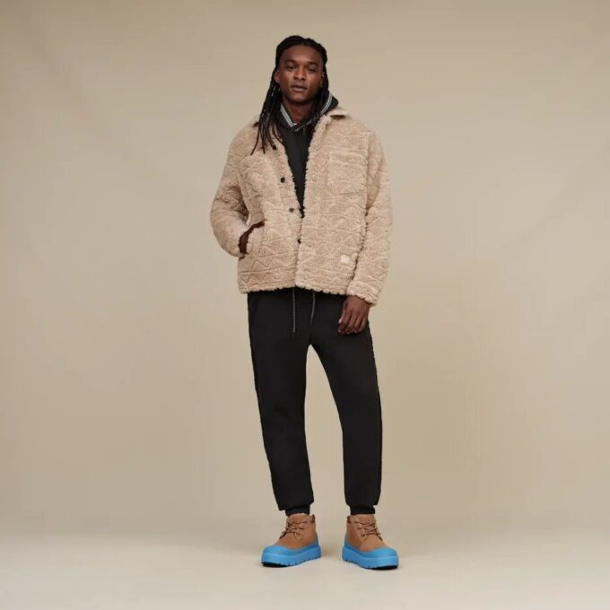 Chaqueta novedosa Janson UGGfluff