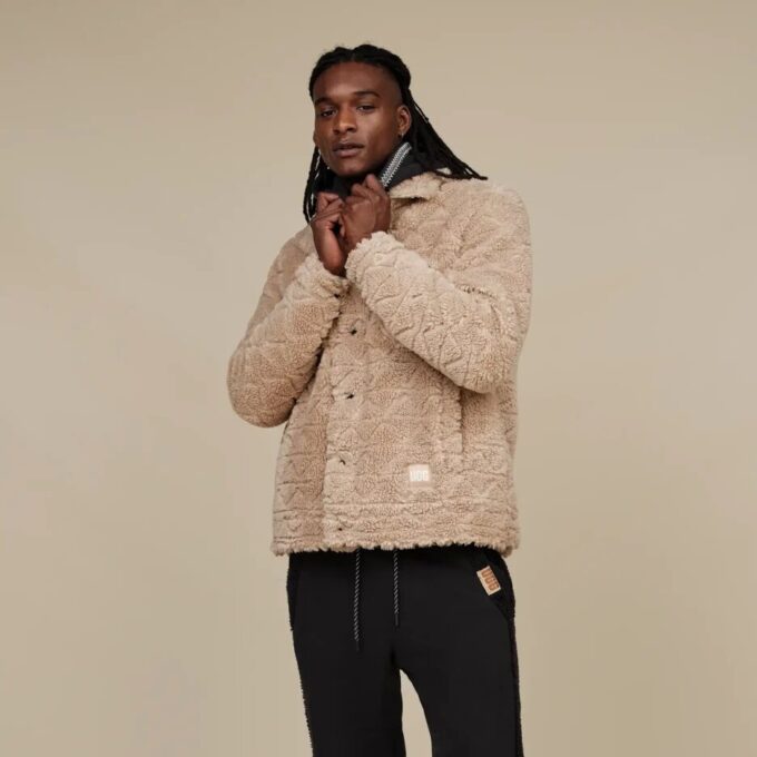 Chaqueta novedosa Janson UGGfluff
