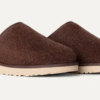 Clásicas zapatillas sin cordones de ante afelpado