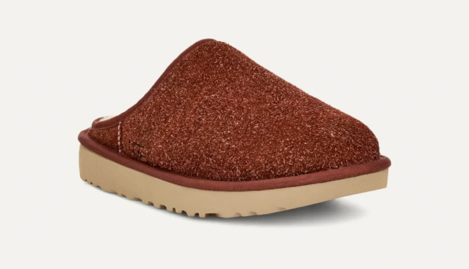 Clásicas zapatillas sin cordones de ante afelpado
