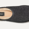Clásicas zapatillas sin cordones de ante afelpado
