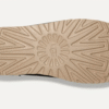 Clásicas zapatillas sin cordones de ante afelpado