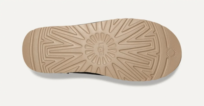Clásicas zapatillas sin cordones de ante afelpado