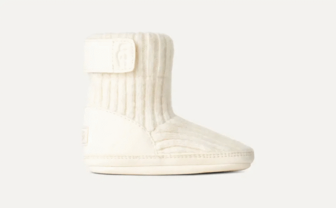 Skylar y gorro UGG