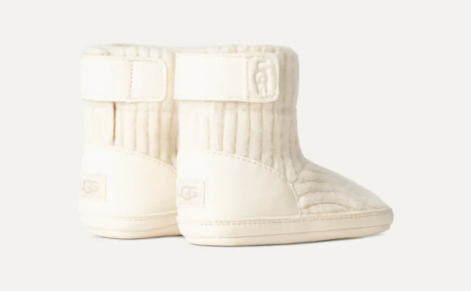 Skylar y gorro UGG